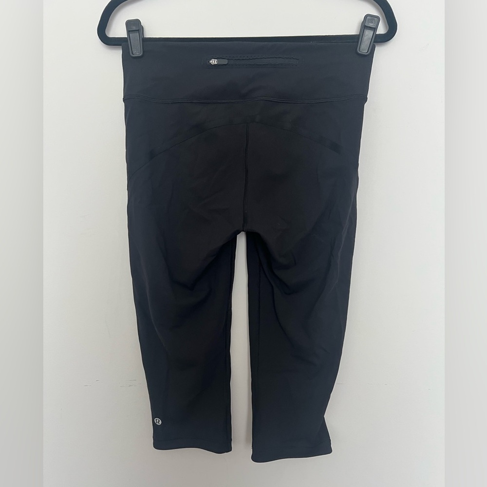 Lululemon Smooth Stride Crop Leggings Black Womens Size 8 Mesh Accent 17”